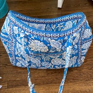 vera bradley duffle bag